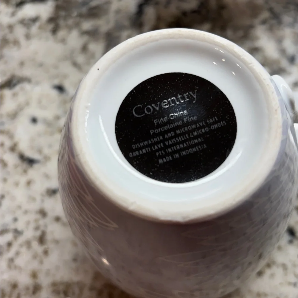 Stylish White and Lilac Textured Mugs Set - Picture 3 of 3